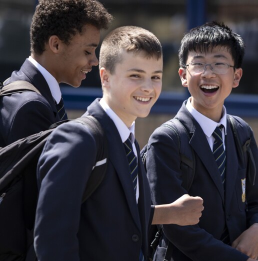 リセ Lycee NP サイン べっかんこう シンシア Welcome to Salesian School