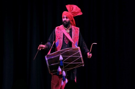 Edi 2 bhangra dancing