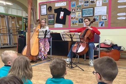Cellist and Harpist
